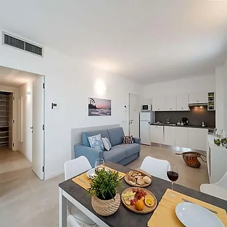 Modern Flat With Terrace In Lignano 3*